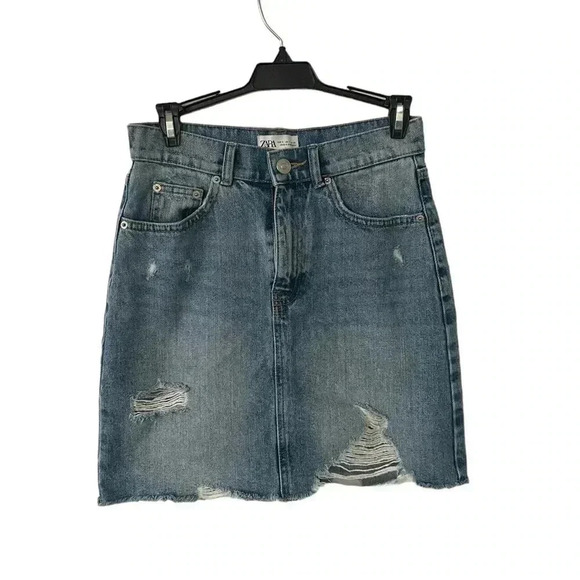 Zara Blue Denim Jean Skirt Size Small Distressed Mini Skirt 100% Cotton Fitted - Picture 7 of 7